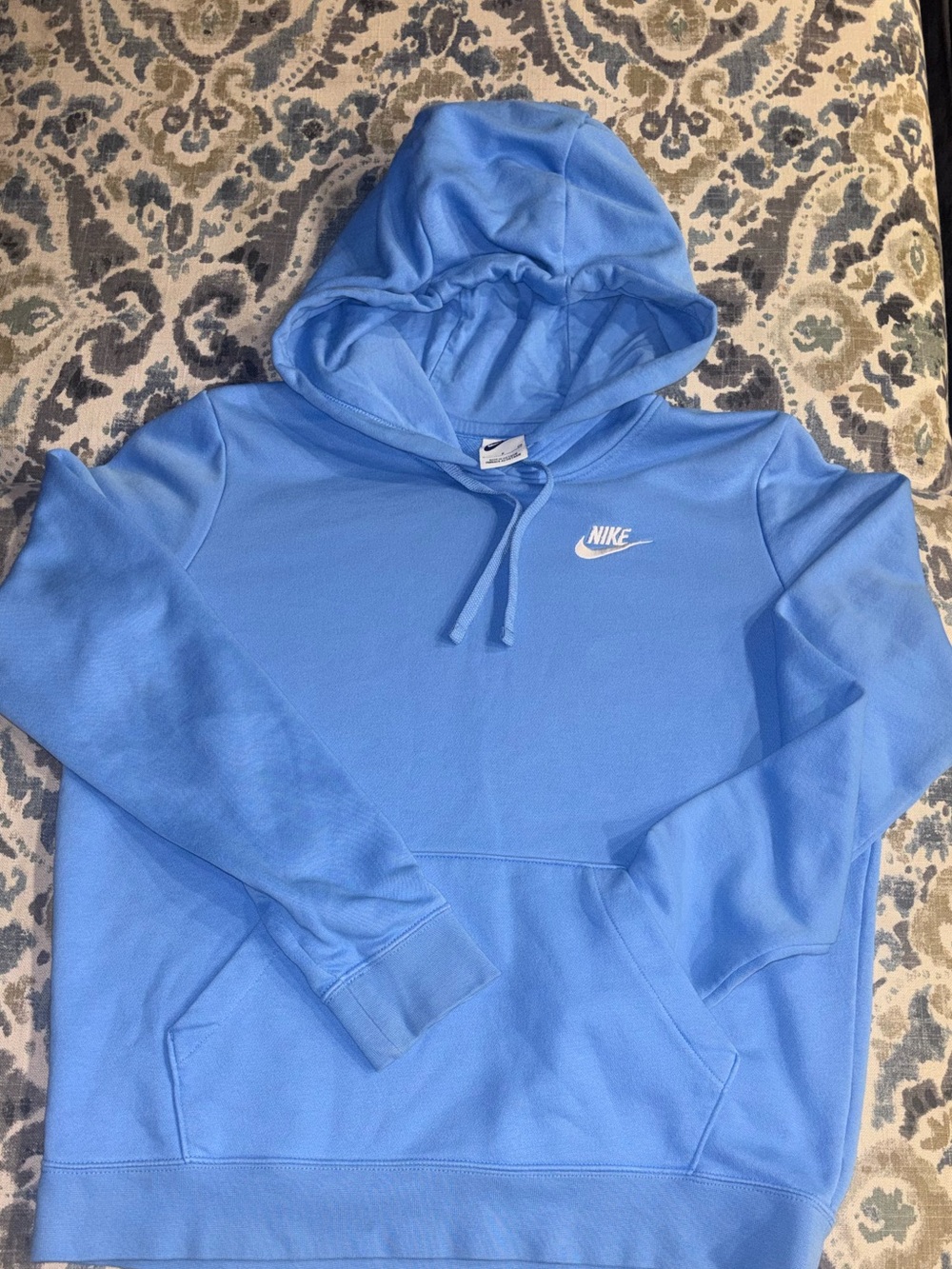 Nike Men’s Light Blue Zip-Up Style Hoodie
